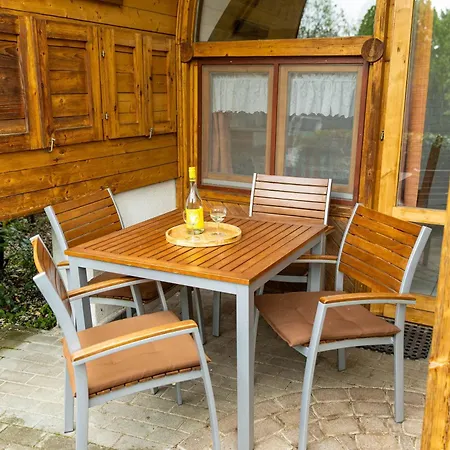 Gesztenye Nyaralopark Lejlighedshotel Balatonudvari