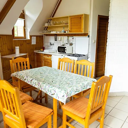 Gesztenye Nyaralopark 3* Balatonudvari
