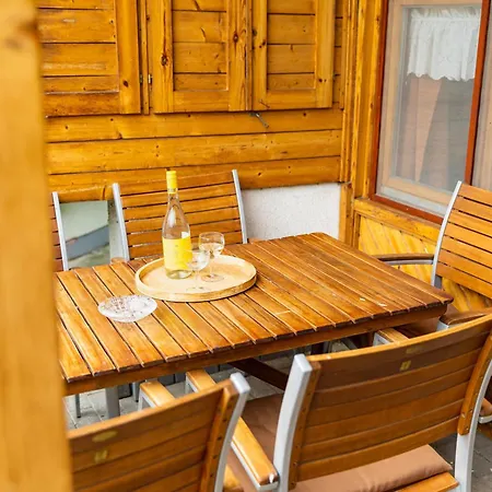 Gesztenye Nyaralopark Lejlighedshotel Balatonudvari